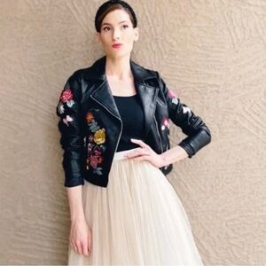 ROMEO & JULIET Floral Embroidered Faux Leather Moto Biker Jacket